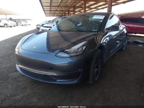 5YJ3E1EBXJF119403 2018 TESLA MODEL 3 - Image 2