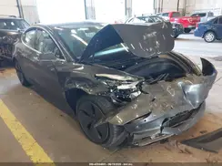 5YJ3E1EBXJF119563 2018 TESLA MODEL 3