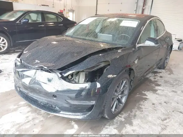 5YJ3E1EBXJF127632 2018 TESLA MODEL 3 - Image 2