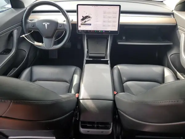 5YJ3E1EBXJF128828 2018 TESLA MODEL 3 - Image 8