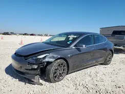 5YJ3E1EBXJF129042 2018 TESLA MODEL 3