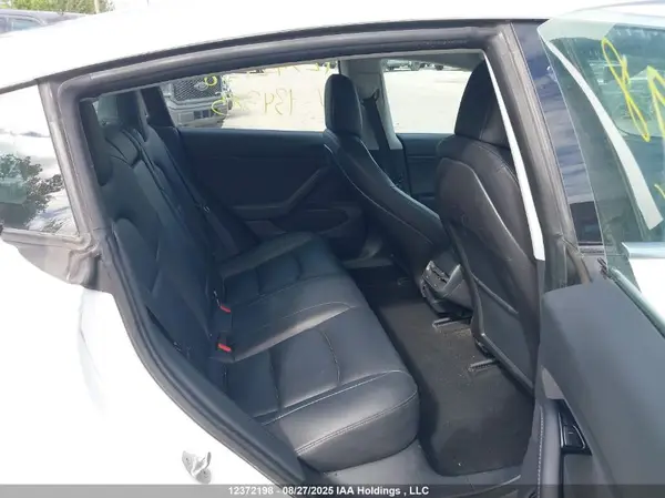 5YJ3E1EBXJF134385 2018 TESLA MODEL 3 - Image 8