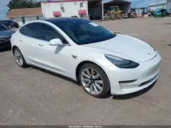 5YJ3E1EBXJF135617 2018 TESLA MODEL 3