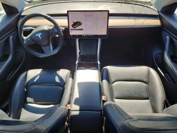 5YJ3E1EBXJF145208 2018 TESLA MODEL 3 - Image 8