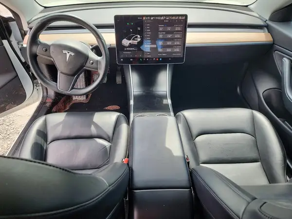5YJ3E1EBXJF145581 2018 TESLA MODEL 3 - Image 8