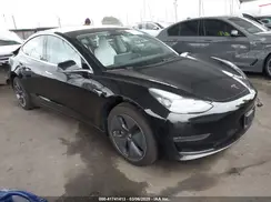 5YJ3E1EBXJF170660 2018 TESLA MODEL 3