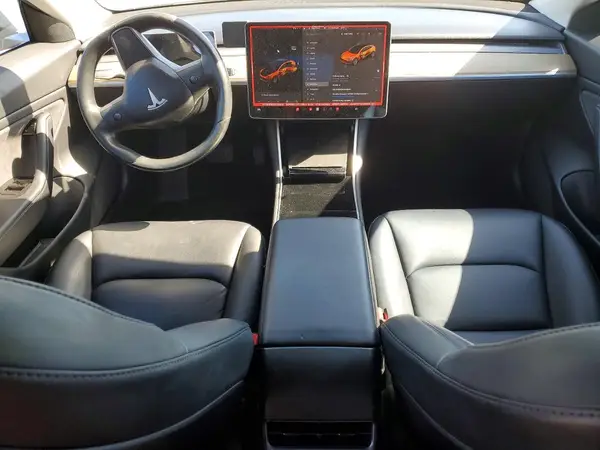 5YJ3E1EBXJF179830 2018 TESLA MODEL 3 - Image 8
