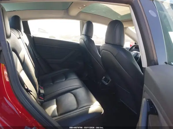5YJ3E1EBXJF187216 2018 TESLA MODEL 3 - Image 8