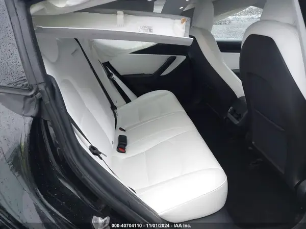 5YJ3E1EBXKF192448 2019 TESLA MODEL 3 - Image 8