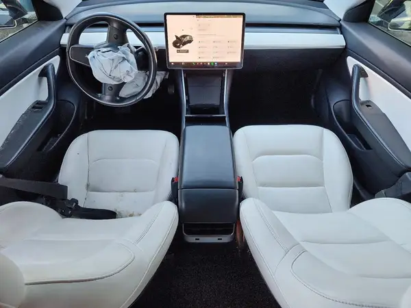 5YJ3E1EBXKF192479 2019 TESLA MODEL 3 - Image 8