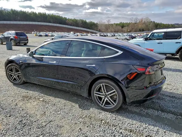 5YJ3E1EBXKF192580 2019 TESLA MODEL 3 - Image 2