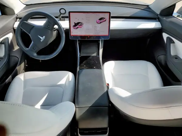 5YJ3E1EBXKF192692 2019 TESLA MODEL 3 - Image 8
