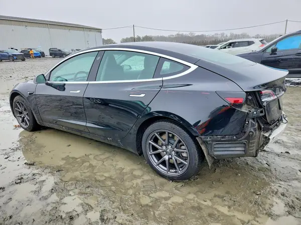 5YJ3E1EBXKF208972 2019 TESLA MODEL 3 - Image 2