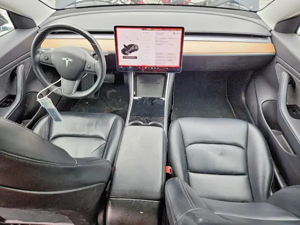 5YJ3E1EBXKF208972 2019 TESLA MODEL 3 - Image 8