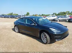 5YJ3E1EBXKF212018 2019 TESLA MODEL 3