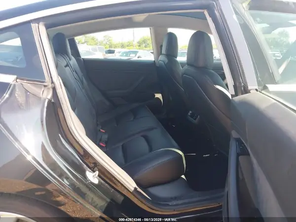 5YJ3E1EBXKF212018 2019 TESLA MODEL 3 - Image 8