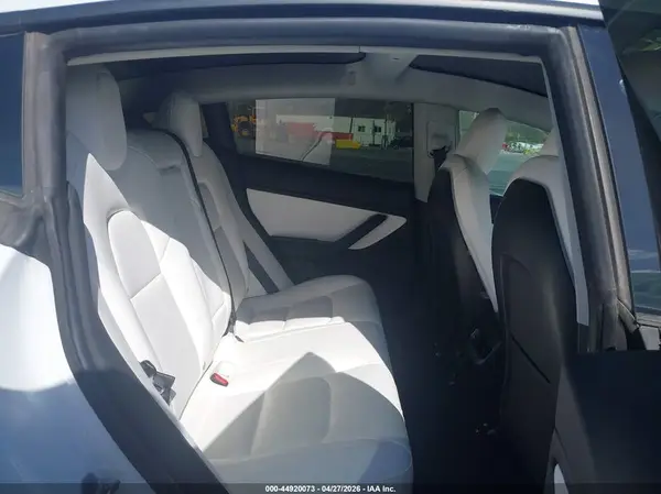 5YJ3E1EBXKF368138 2019 TESLA MODEL 3 - Image 8