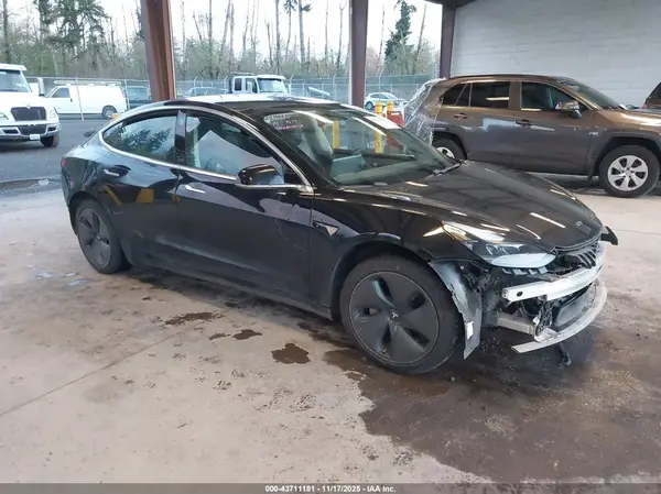 5YJ3E1EBXKF384405 2019 TESLA MODEL 3 - Image 1