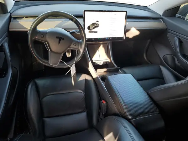 5YJ3E1EBXKF385828 2019 TESLA MODEL 3 - Image 8