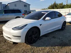 5YJ3E1EBXKF388177 2019 TESLA MODEL 3
