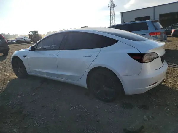 5YJ3E1EBXKF388177 2019 TESLA MODEL 3 - Image 2