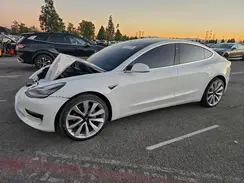 5YJ3E1EBXKF388499 2019 TESLA MODEL 3