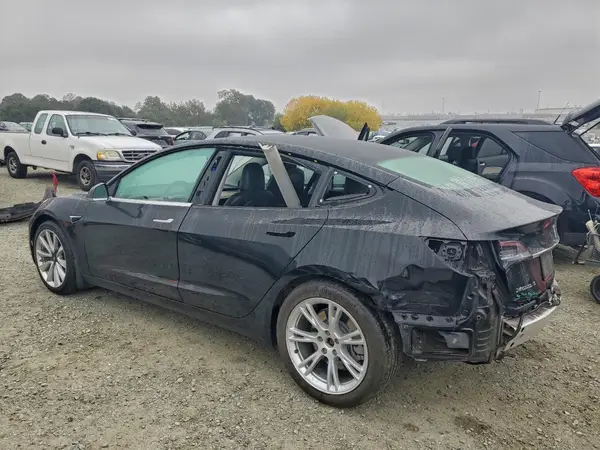 5YJ3E1EBXKF388616 2019 TESLA MODEL 3 - Image 2