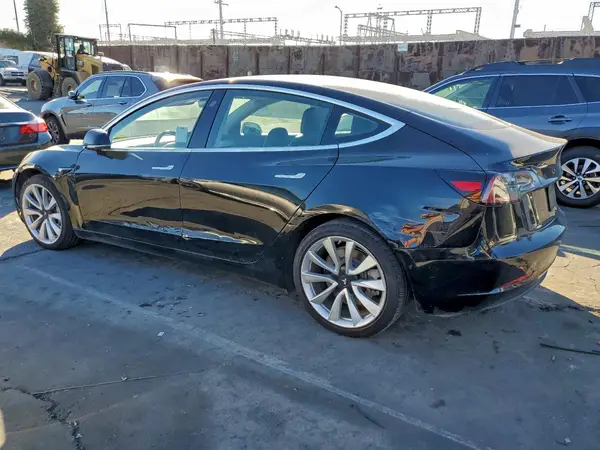 5YJ3E1EBXKF388891 2019 TESLA MODEL 3 - Image 2