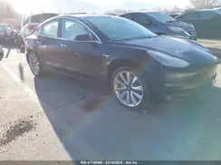 5YJ3E1EBXKF392147 2019 TESLA MODEL 3