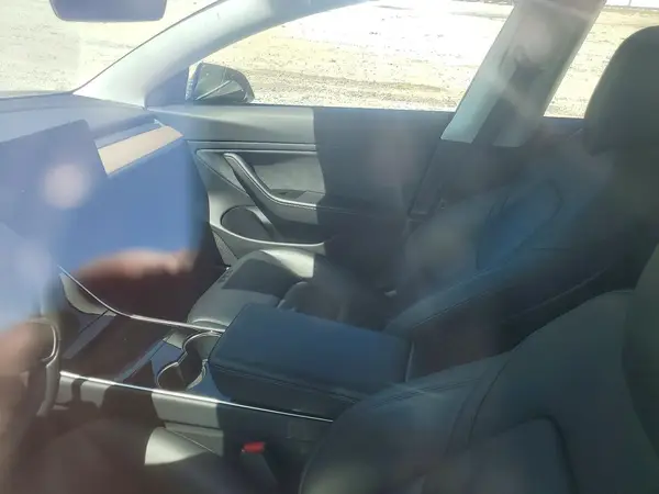 5YJ3E1EBXKF393850 2019 TESLA MODEL 3 - Image 8