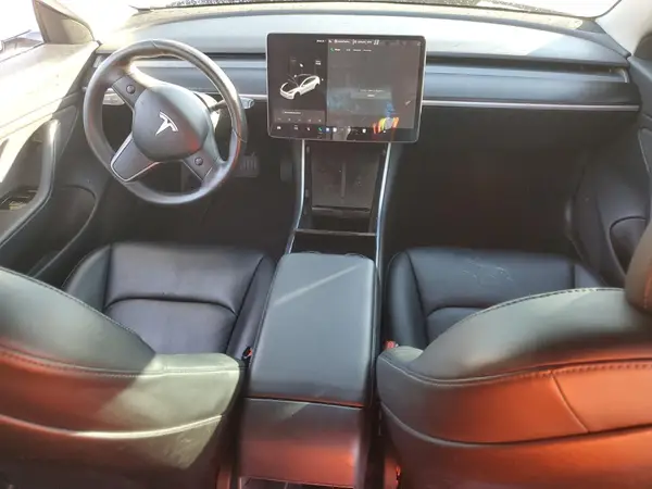 5YJ3E1EBXKF407262 2019 TESLA MODEL 3 - Image 8
