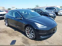 5YJ3E1EBXKF408699 2019 TESLA MODEL 3