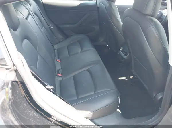 5YJ3E1EBXKF408699 2019 TESLA MODEL 3 - Image 8