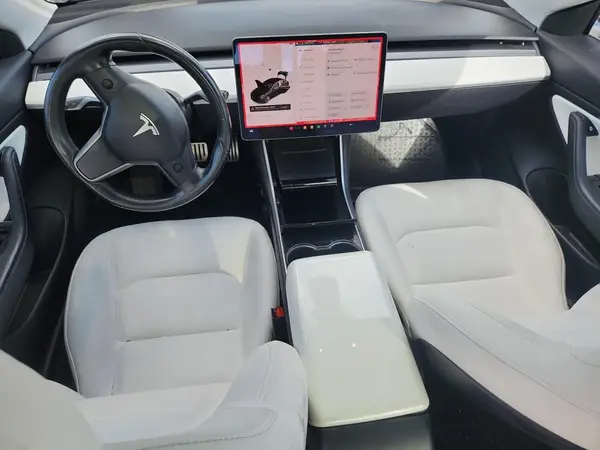 5YJ3E1EBXKF413739 2019 TESLA MODEL 3 - Image 8