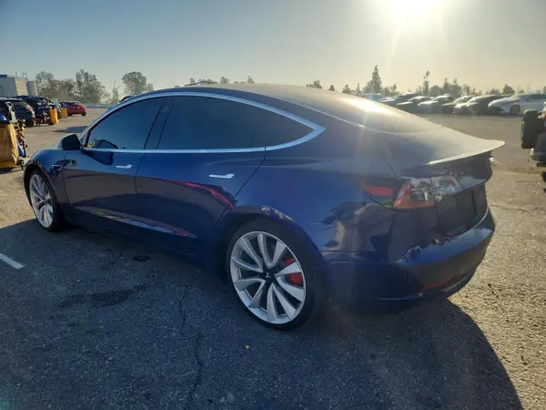 5YJ3E1EBXKF413790 2019 TESLA MODEL 3 - Image 2
