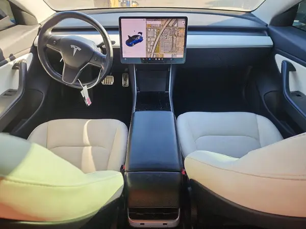 5YJ3E1EBXKF413790 2019 TESLA MODEL 3 - Image 8