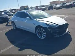 5YJ3E1EBXKF413806 2019 TESLA MODEL 3