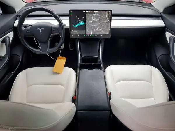 5YJ3E1EBXKF423185 2019 TESLA MODEL 3 - Image 8