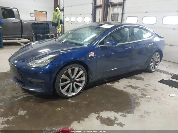 5YJ3E1EBXKF441279 2019 TESLA MODEL 3 - Image 2