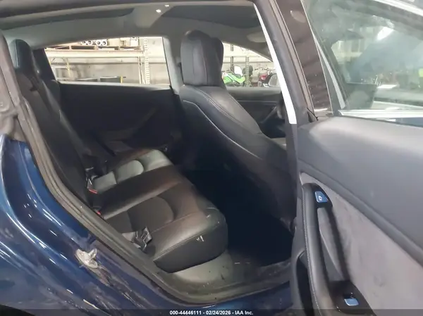 5YJ3E1EBXKF441279 2019 TESLA MODEL 3 - Image 8