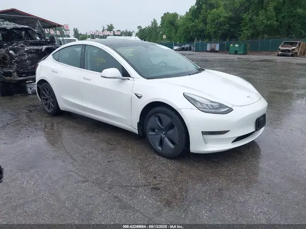 5YJ3E1EBXKF442335 2019 TESLA MODEL 3 - Image 1