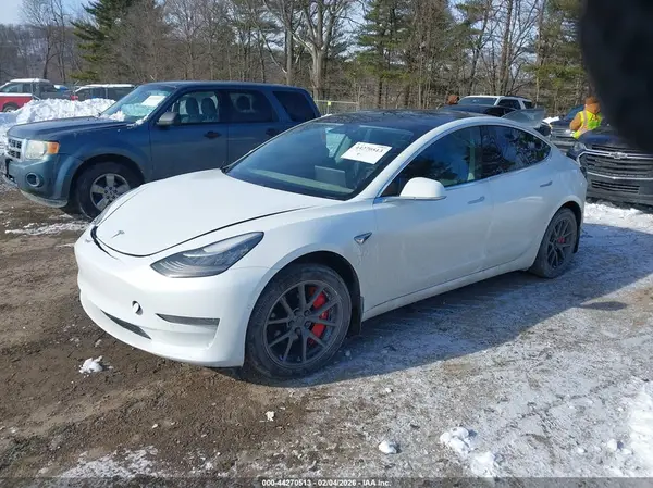 5YJ3E1EBXKF448104 2019 TESLA MODEL 3 - Image 2