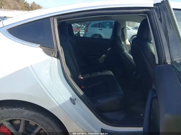 5YJ3E1EBXKF448104 2019 TESLA MODEL 3 - Image 8