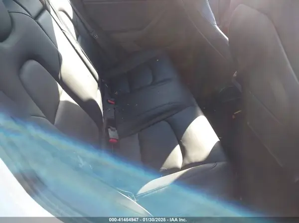 5YJ3E1EBXKF452900 2019 TESLA MODEL 3 - Image 8