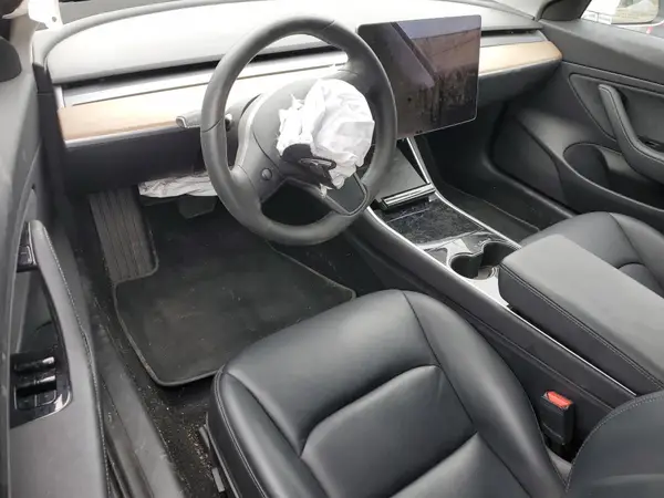 5YJ3E1EBXKF452914 2019 TESLA MODEL 3 - Image 8