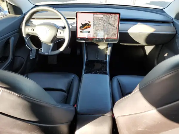 5YJ3E1EBXKF454002 2019 TESLA MODEL 3 - Image 8