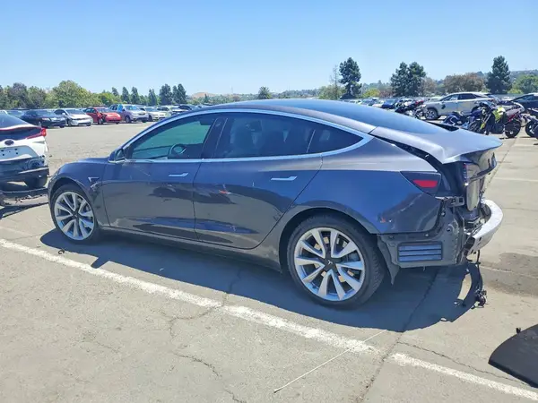 5YJ3E1EBXKF465193 2019 TESLA MODEL 3 - Image 2