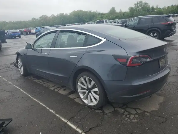 5YJ3E1EBXKF469258 2019 TESLA MODEL 3 - Image 2