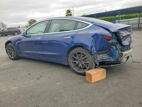 5YJ3E1EBXKF497156 2019 TESLA MODEL 3 - Image 2