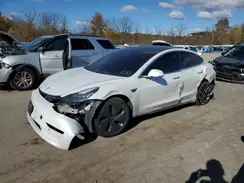 5YJ3E1EBXKF511055 2019 TESLA MODEL 3